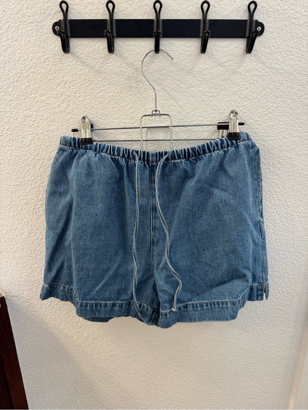 H&M Light Blue Elastic-Waist Denim Shorts